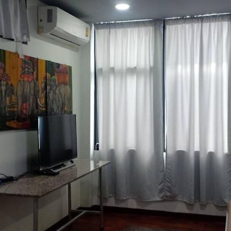 בנגקוק Sriyanar Place מראה חיצוני תמונה
