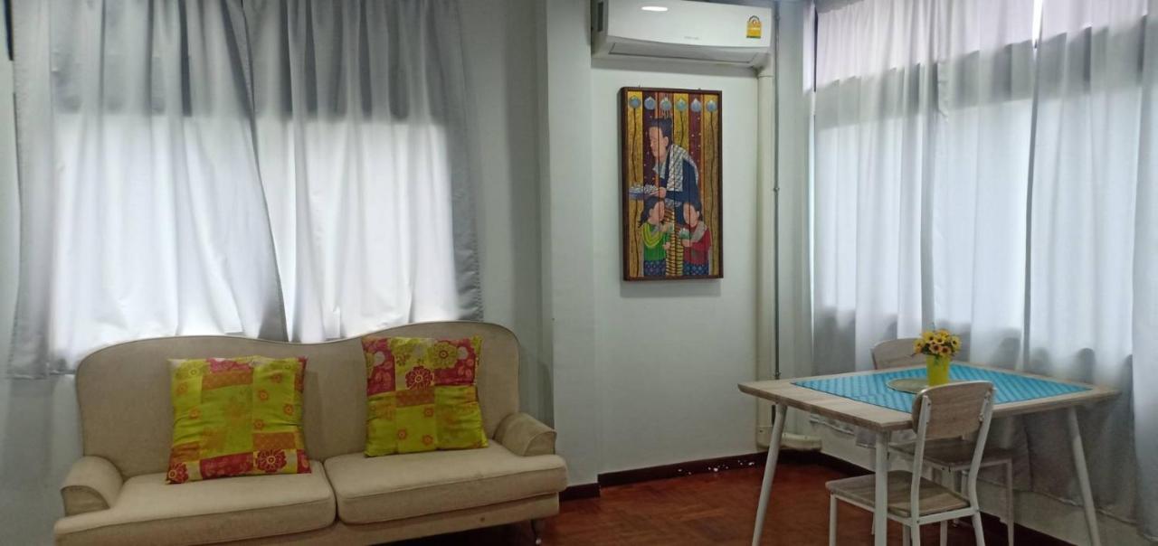 בנגקוק Sriyanar Place מראה חיצוני תמונה