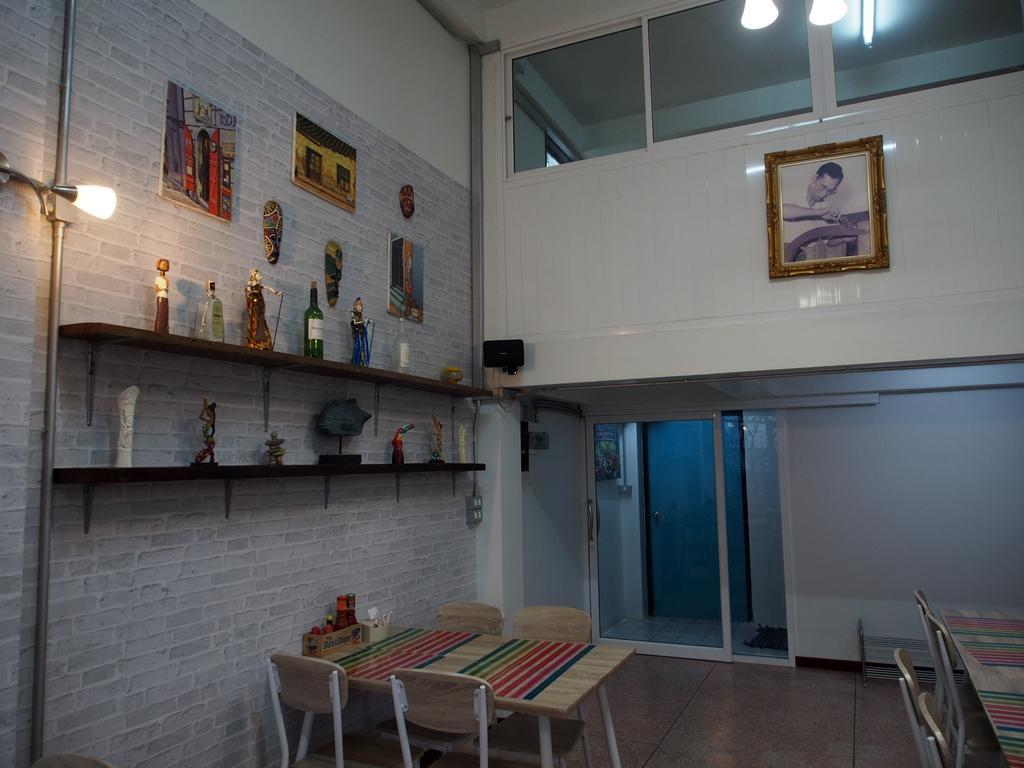 בנגקוק Sriyanar Place מראה חיצוני תמונה